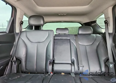 2019 Hyundai Santa Fe Limited z USA, uszkodzony, nr VIN 5NMS53AD7KH133371